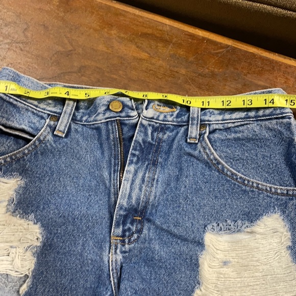 LF Jean shorts - Picture 4 of 4